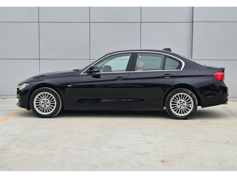 BMW 3 Series 320d Luxury Line F30