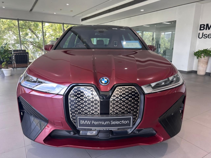 BMW iX xDrive40