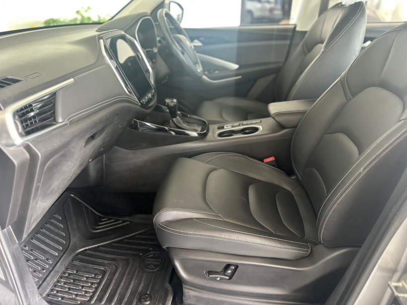 Morris Garage Hector Plus Sharp 1.5 DCT Petrol