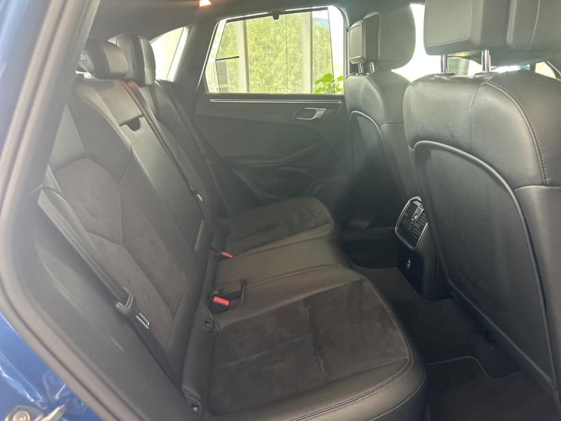 Porsche Macan Base
