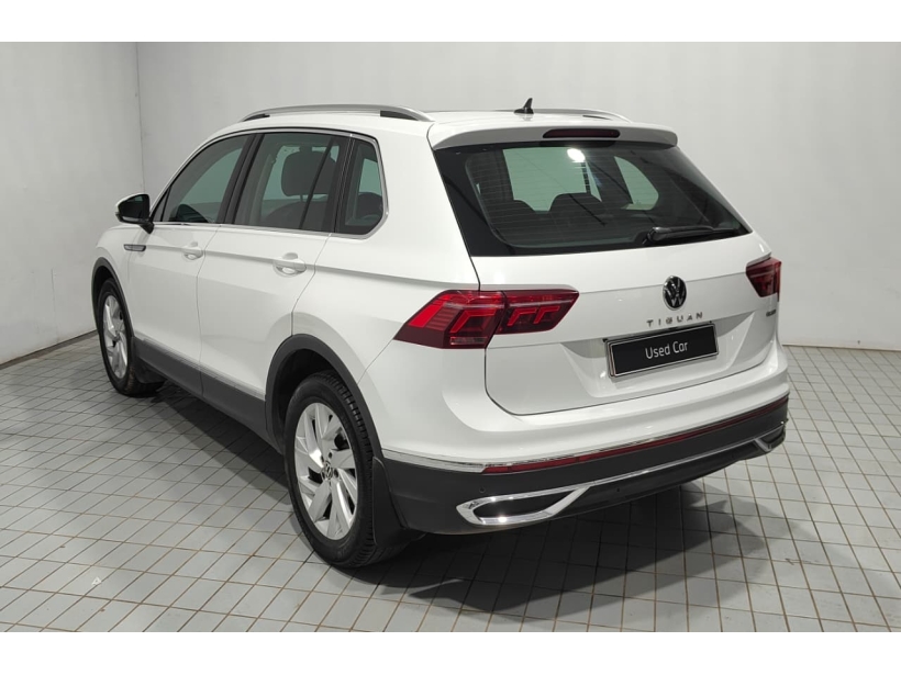 Volkswagen Tiguan Elegance 2.0 TSI DSG Volkswagen Tiguan Elegance 2.0 TSI DSG