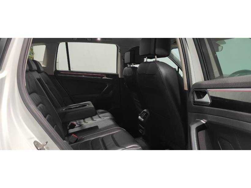 Volkswagen Tiguan Elegance 2.0 TSI DSG Volkswagen Tiguan Elegance 2.0 TSI DSG