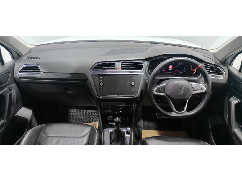 Volkswagen Tiguan Elegance 2.0 TSI DSG Volkswagen Tiguan Elegance 2.0 TSI DSG
