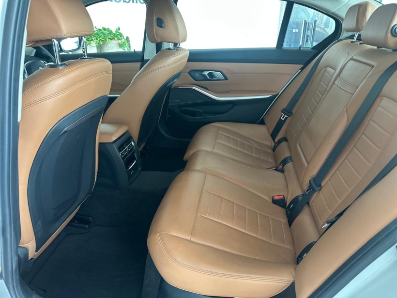 BMW 3 Series Gran Limousine 330Li M Sport