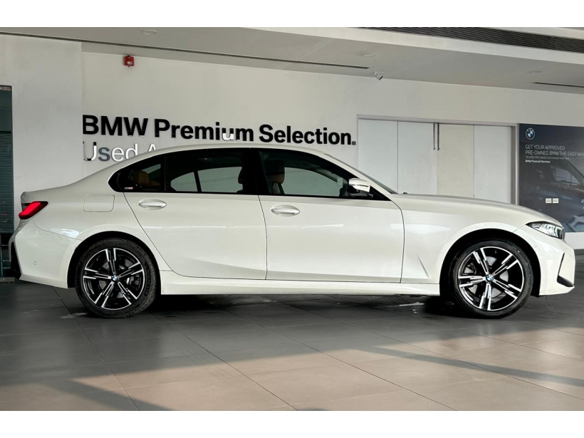 BMW 3 Series Gran Limousine 330Li M Sport