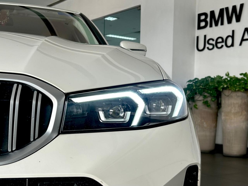 BMW 3 Series Gran Limousine 330Li M Sport