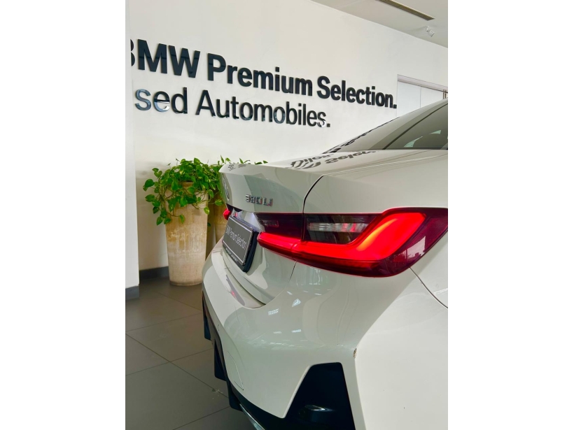 BMW 3 Series Gran Limousine 330Li M Sport