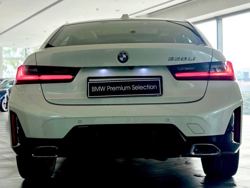 BMW 3 Series Gran Limousine 330Li M Sport