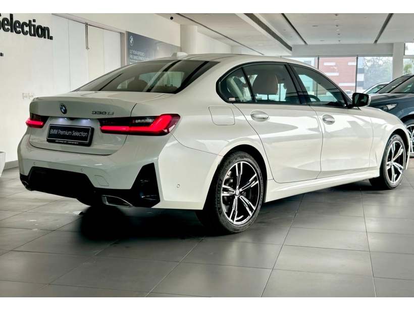 BMW 3 Series Gran Limousine 330Li M Sport