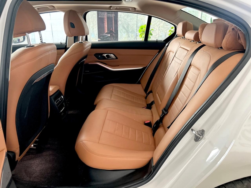 BMW 3 Series Gran Limousine 330Li M Sport