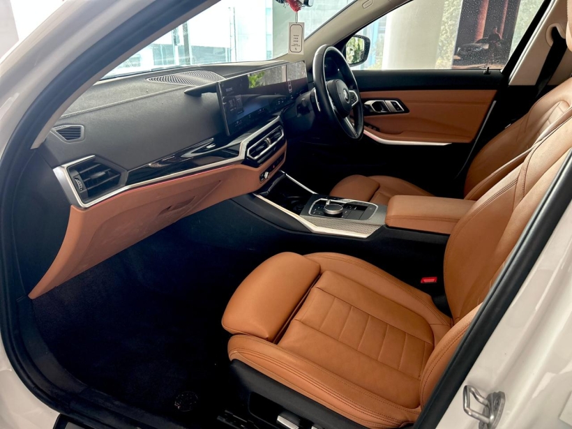 BMW 3 Series Gran Limousine 330Li M Sport