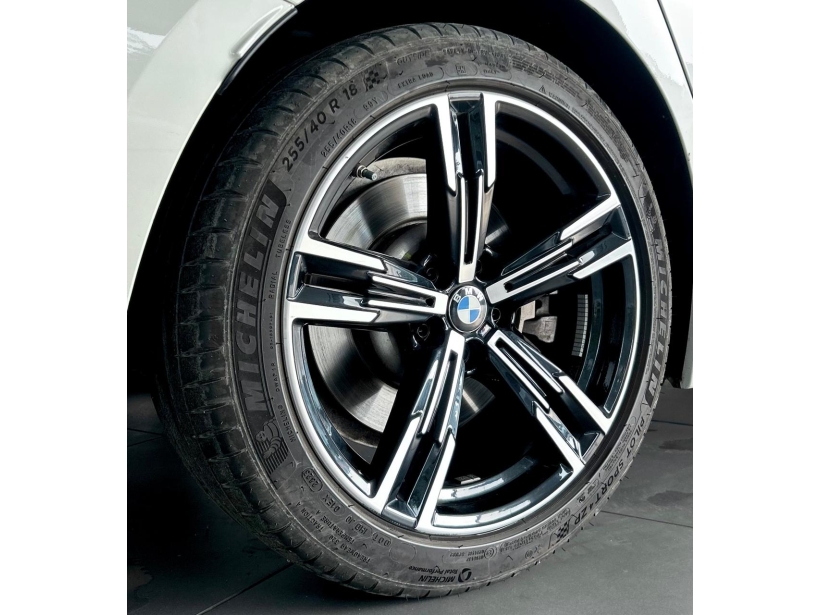 BMW 3 Series Gran Limousine 330Li M Sport