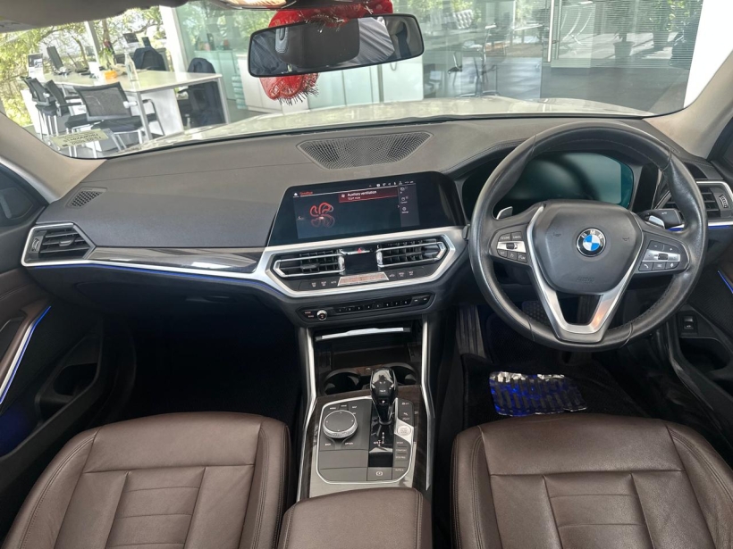 BMW 3 Series 320d Luxury Line