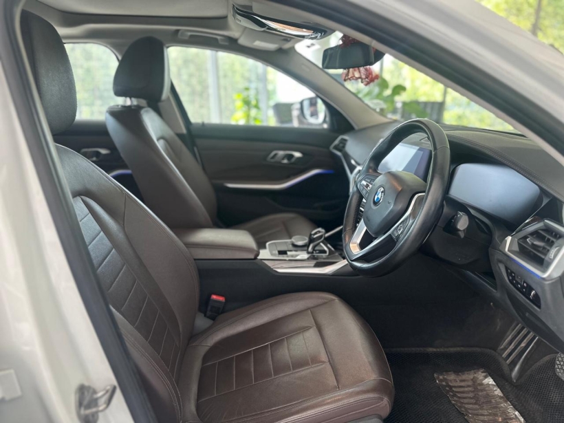 BMW 3 Series 320d Luxury Line