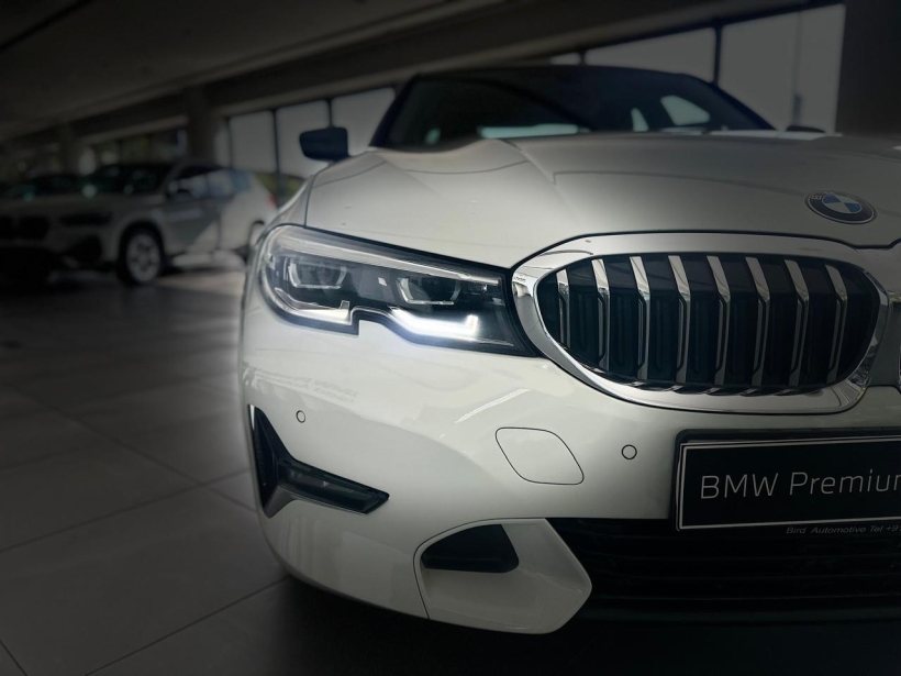 BMW 3 Series 320d Luxury Line