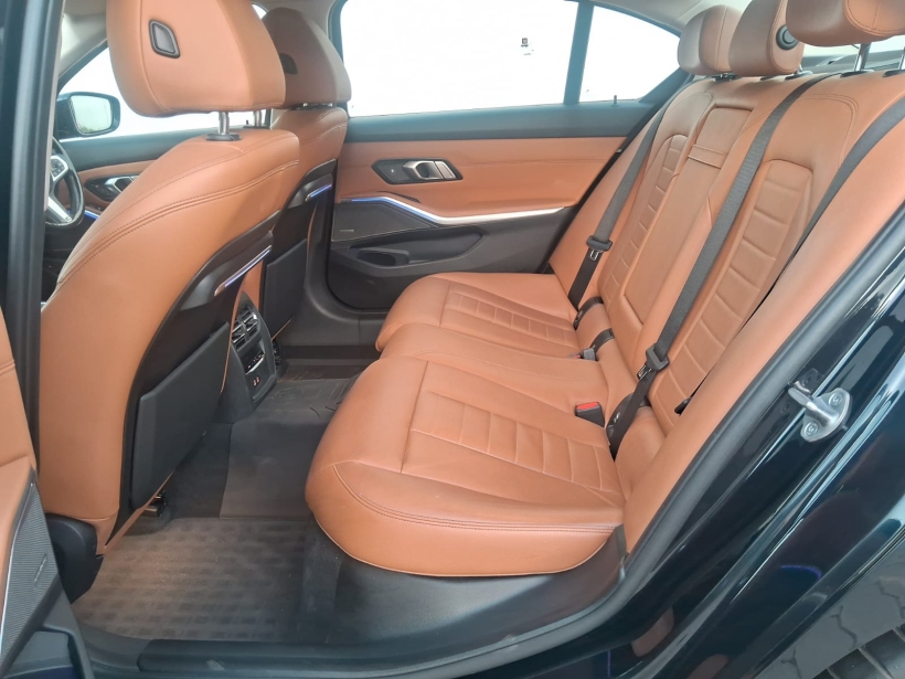 BMW 3 Series 330Li M Sport