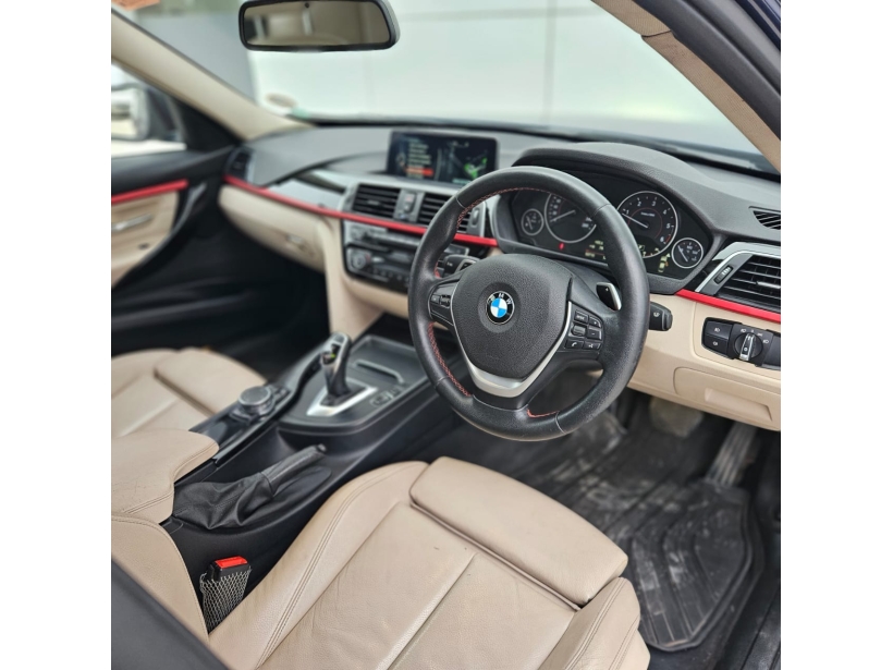 BMW 3 Series 320d Luxury Line F30
