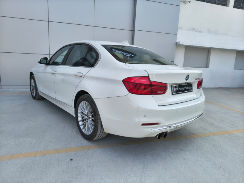 BMW 3 Series 320d Luxury Line F30