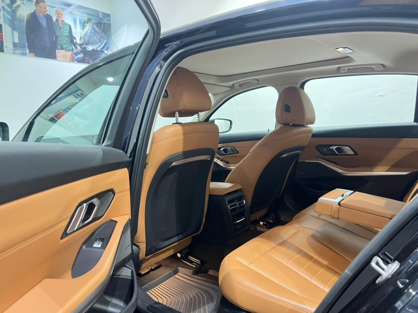 BMW 3 Series Gran Limousine 330Li M Sport