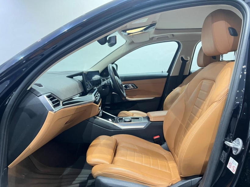 BMW 3 Series Gran Limousine 330Li M Sport