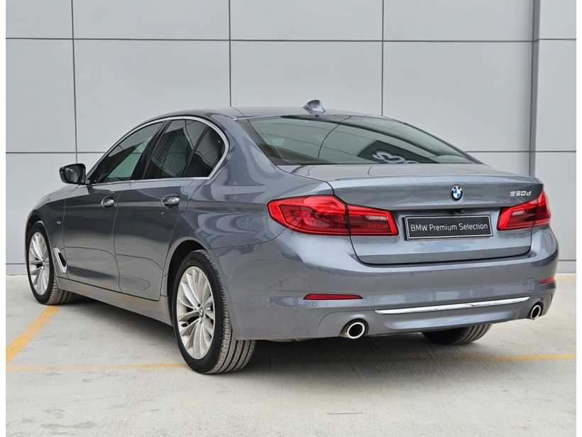 BMW 5 Series 520d Luxury Line