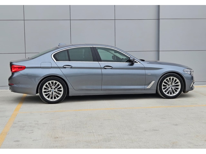BMW 5 Series 520d Luxury Line