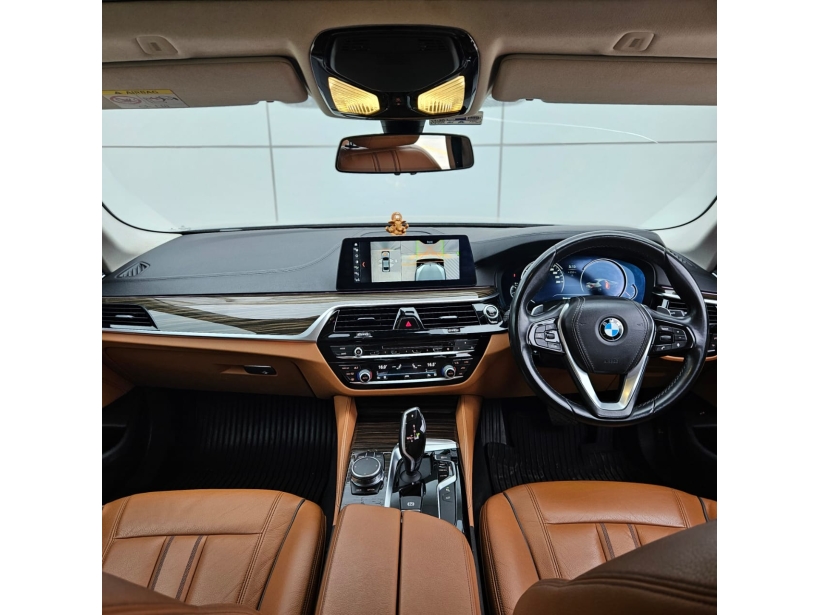BMW 5 Series 520d Luxury Line
