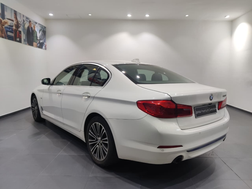 BMW 5 Series 530i Sport Line