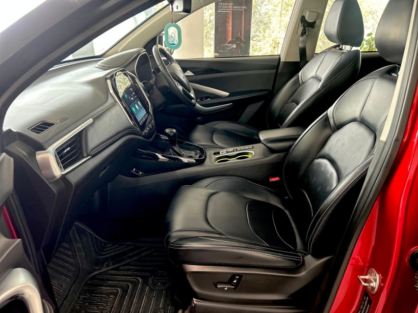 Morris Garage Hector Sharp 1.5 DCT Petrol