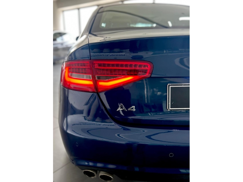 Audi A4 35 TFSI Premium Sunroof