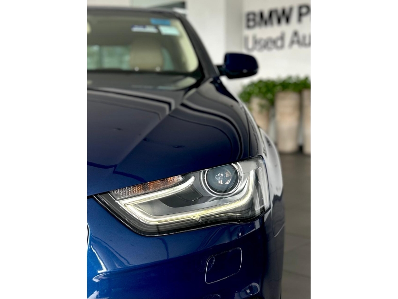 Audi A4 35 TFSI Premium Sunroof