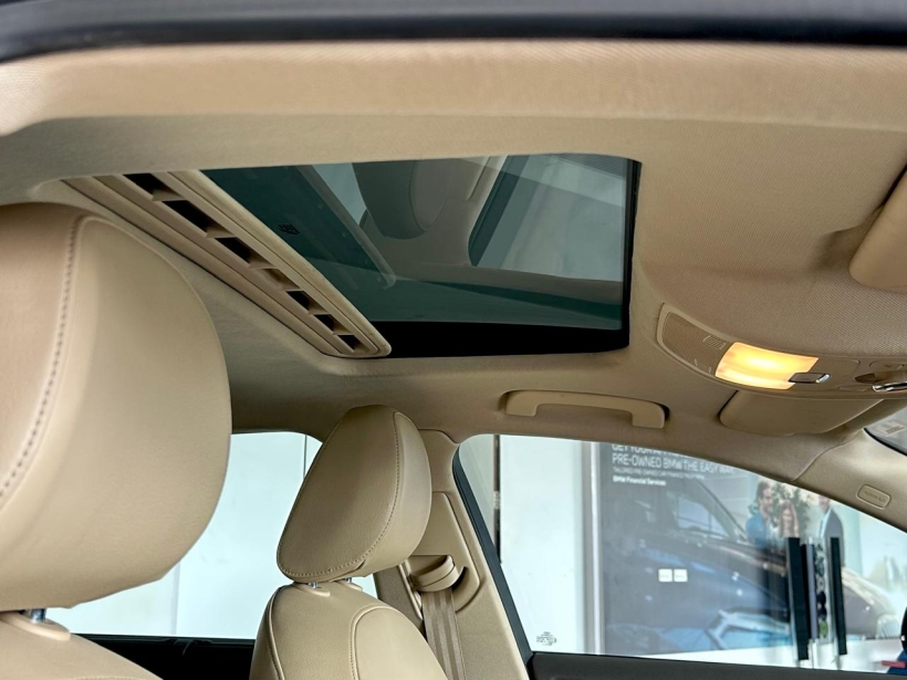 Audi A4 35 TFSI Premium Sunroof