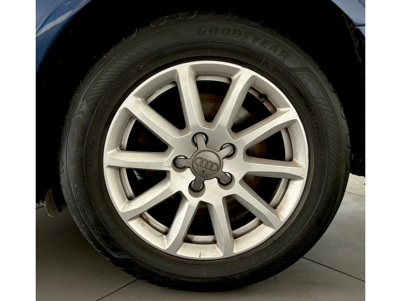 Audi A4 35 TFSI Premium Sunroof