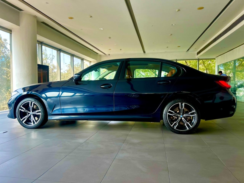 BMW 3 Series Gran Limousine 330Li M Sport