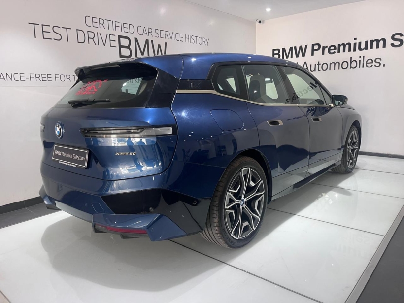 BMW iX xDrive50