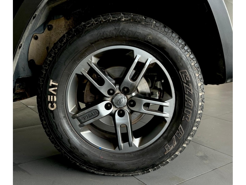 Mahindra Thar LX Hard Top Diesel AT 4WD