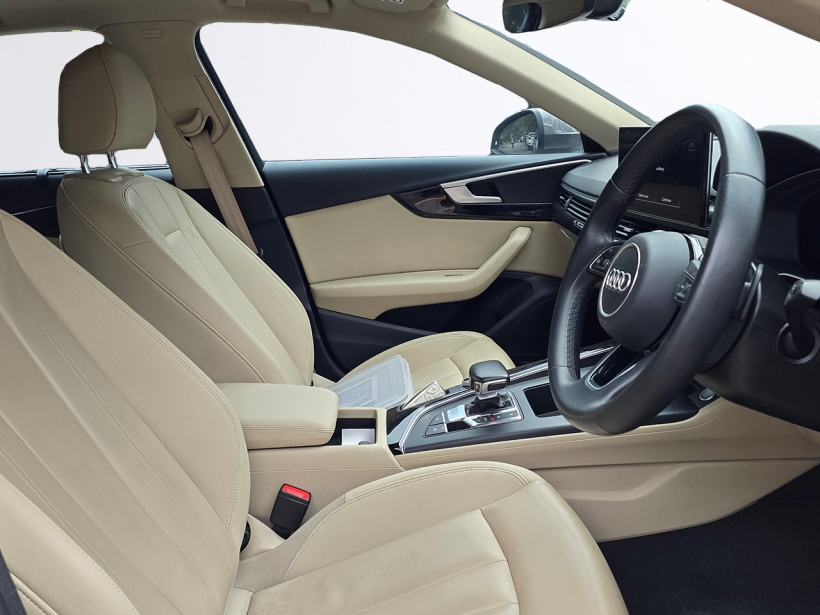 Audi A4 40 TFSI Technology