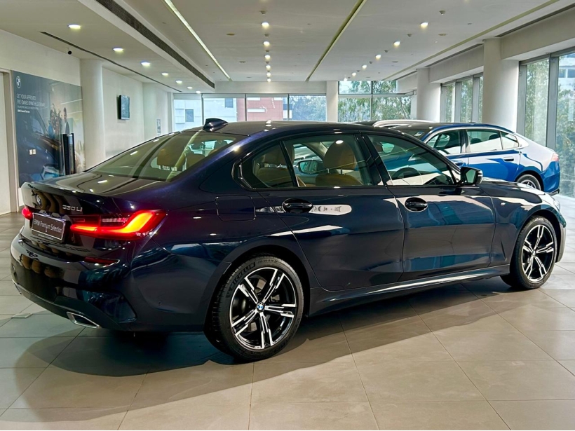 BMW 3 Series Gran Limousine 330Li M Sport