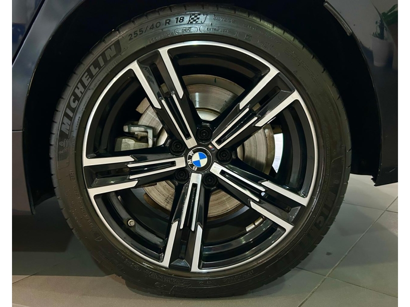 BMW 3 Series Gran Limousine 330Li M Sport