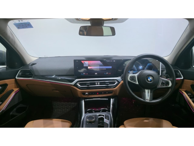 BMW 3 Series Gran Limousine 330Li M Sport