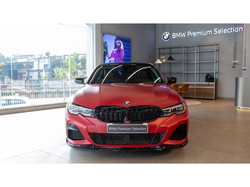 BMW 3 Series 330Li M Sport