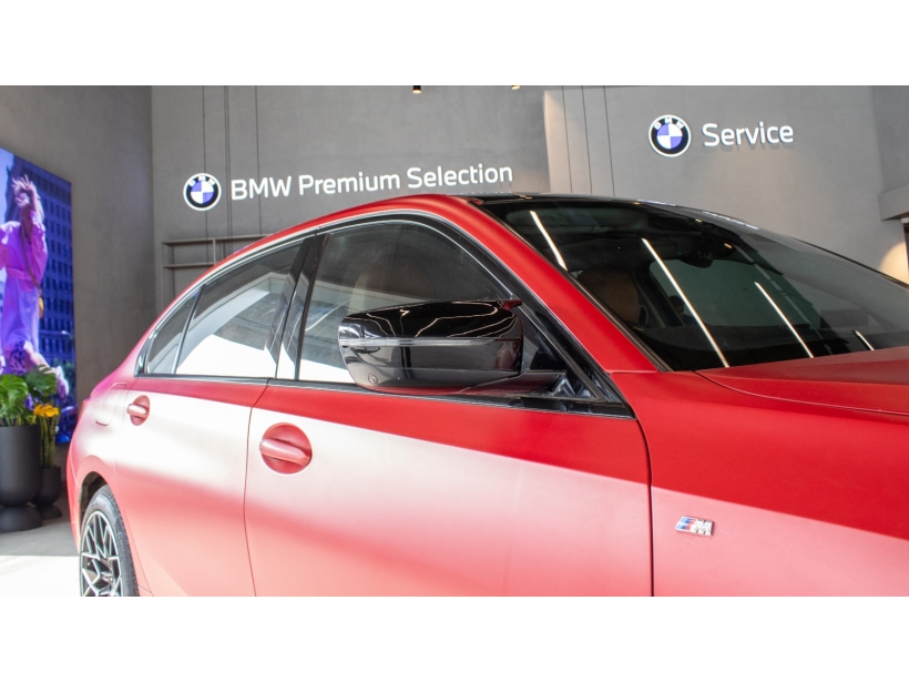 BMW 3 Series 330Li M Sport