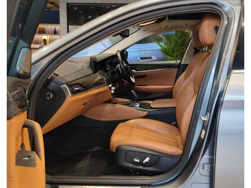 BMW 5 Series 520d Luxury Line