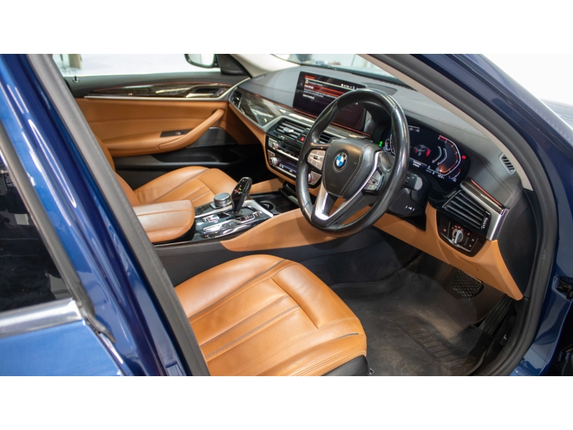 BMW 5 Series 520d Luxury Line