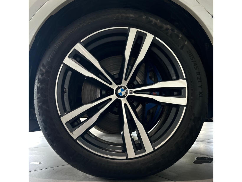 BMW X7 xDrive40i M Sport Signature