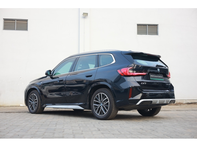 BMW iX1 eDrive20L M Sport