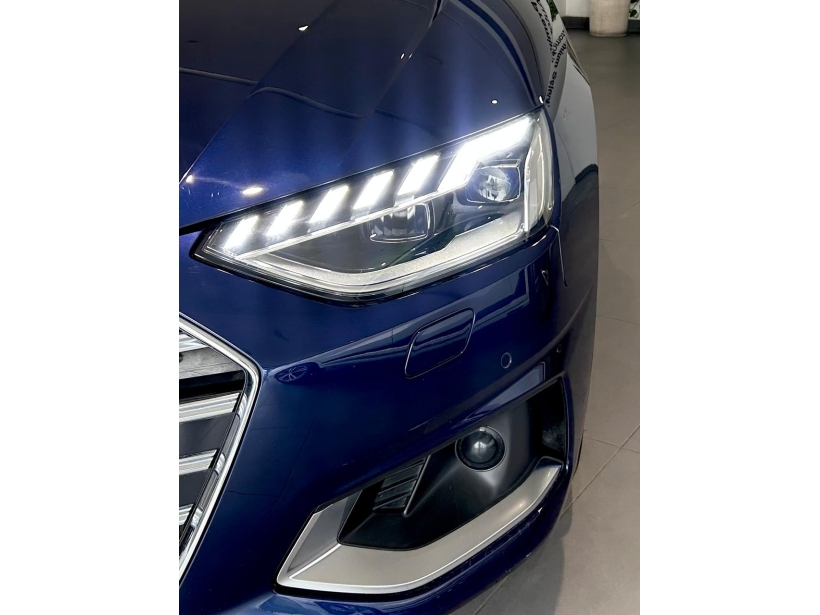 Audi A4 40 TFSI Technology