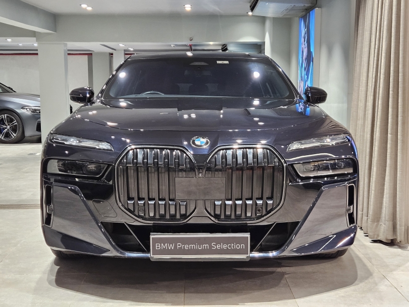 BMW 7 Series 740i M Sport