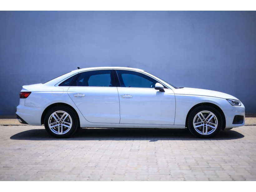 Audi A4 40 TFSI Premium Plus