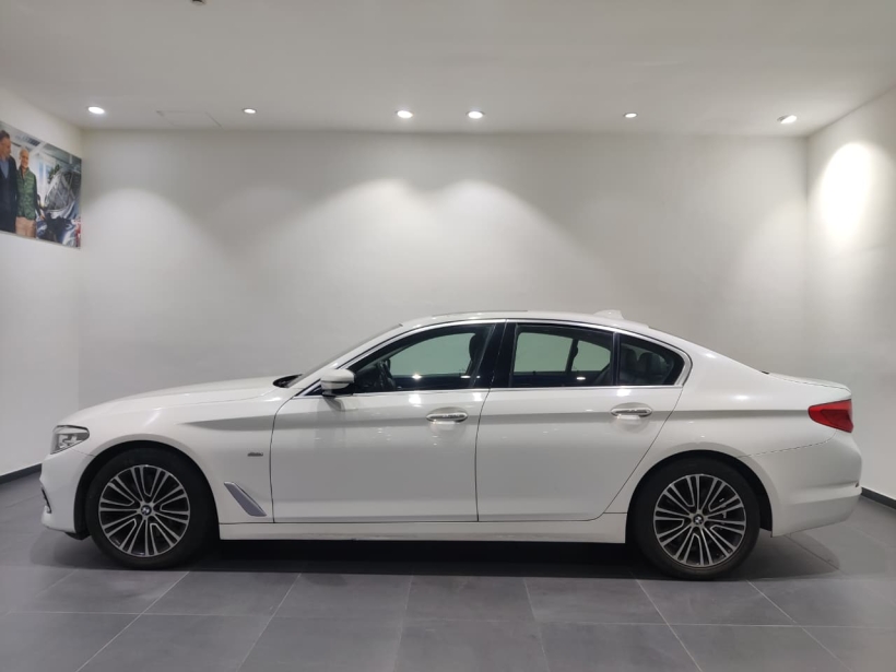 BMW 5 Series 530i Sport Line
